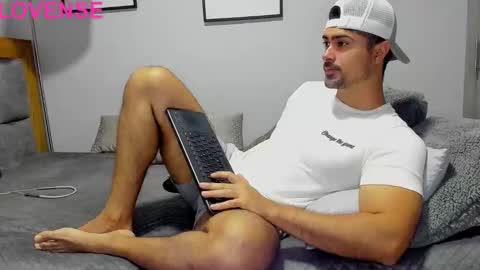 adam clarke online show from October 2025 01:25:02 AM