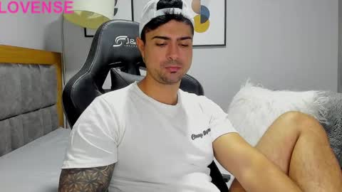 adam clarke online show from October 2025 05:41:01 AM