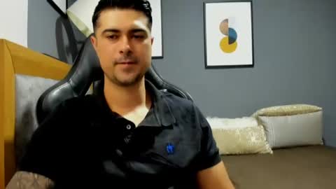 Snapshot of adam_clarke chatting on June 2026 09:39:01 PM adam clarke online show from June 2026 09:39:01 PM