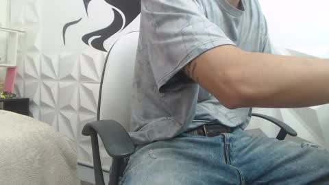 Snapshot of adam_evehotroom chatting on February 2025 08:42:02 PM adam_evehotroom online show from February 2025 08:42:02 PM