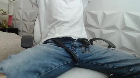 Snapshot of adam_evehotroom chatting on February 2025 11:09:02 PM adam_evehotroom online show from February 2025 11:09:02 PM