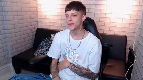 Adam online show from January 2025 08:33:02 PM