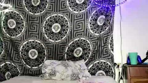 Adam online show from October 2025 02:35:01 AM