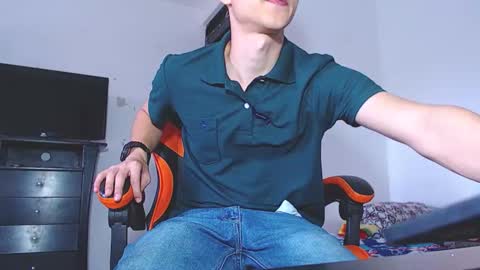 adam hot11 online show from February 2026 10:06:02 PM