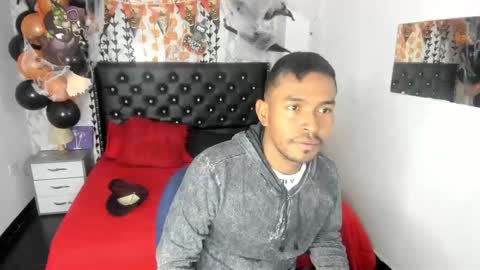 adam_morgan2 online show from November 2025 05:26:01 PM