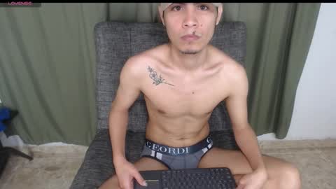 adam_sinclair online show from November 2025 03:45:02 PM