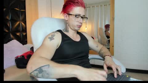 Adam online show from May 2026 06:32:03 AM