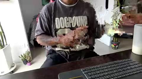 Adam Valencia online show from December 2025 06:14:01 PM