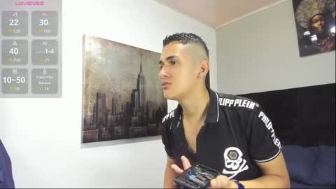 adam_walker_1 online show from April 2026 05:21:01 PM