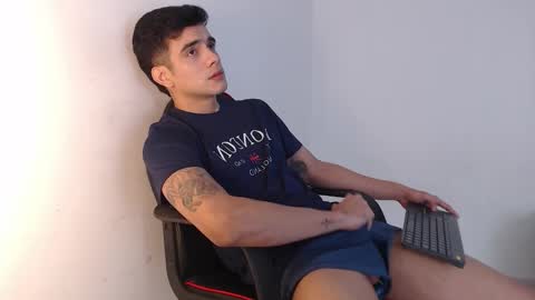 Hello guys excuse my absence I will be absent for several days for health reasons I hope you understand thank you very much. online show from November 2025 06:01:01 AM