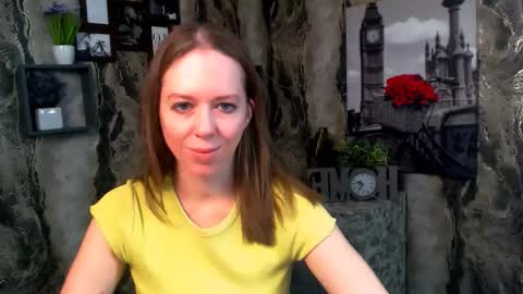 adamais_ online show from November 2025 06:24:01 AM