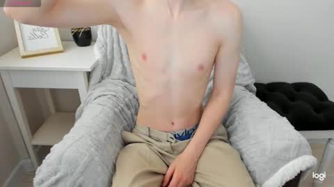 Snapshot of adamal1 chatting on October 2025 09:42:01 AM Adam online show from October 2025 09:42:01 AM