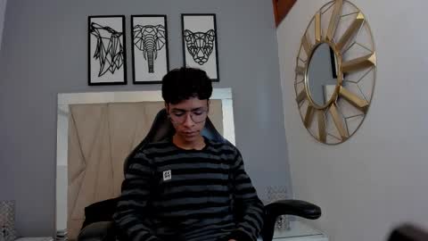 Adams Bobby online show from October 2025 11:44:02 AM