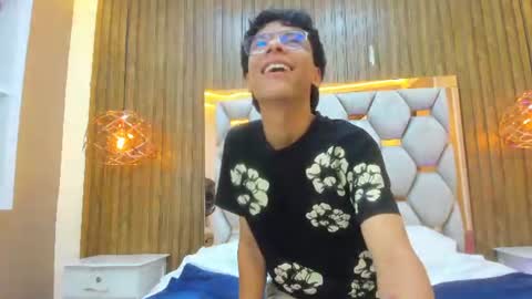 Snapshot of adams_bobby chatting on June 2026 11:19:02 AM Adams Bobby online show from June 2026 11:19:02 AM