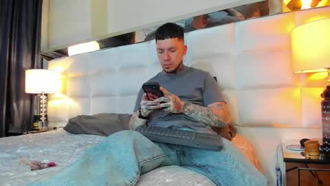Snapshot of adamtatts chatting on October 2025 03:49:01 AM Adam online show from October 2025 03:49:01 AM