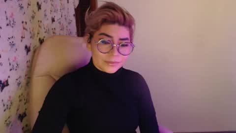 Snapshot of adan_romanoff chatting on May 2026 08:19:01 AM adan_romanoff online show from May 2026 08:19:01 AM