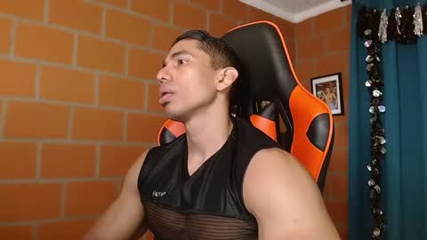 Adan Sin online show from January 2025 02:35:01 PM