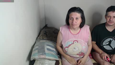 Snapshot of adan_y_eva_bk chatting on April 2026 12:44:01 AM Adan and Eva online show from April 2026 12:44:01 AM