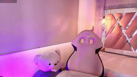  Adara  online show from November 2025 06:30:02 PM