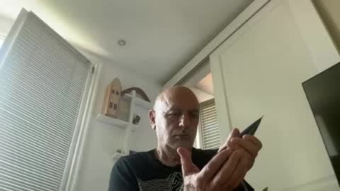 Snapshot of add_me_2 chatting on June 2026 10:35:02 AM add_me_2 online show from June 2026 10:35:02 AM