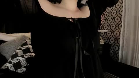 Ade  online show from November 2025 07:46:02 PM