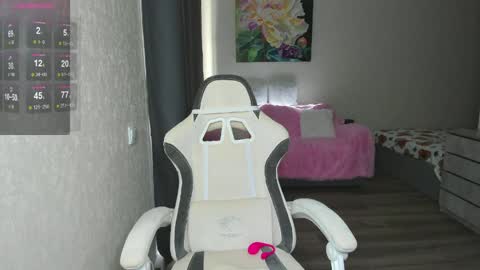 Adel online show from April 2026 04:42:01 AM