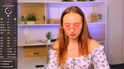 Snapshot of adel_bee chatting on September 2025 03:34:02 PM u love online show from September 2025 03:34:02 PM