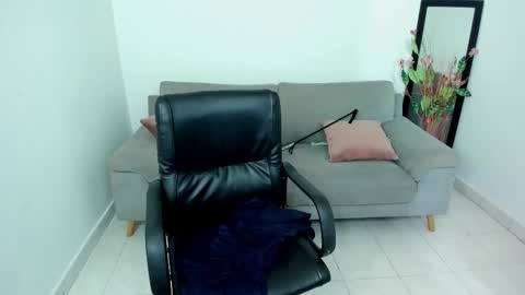 Carolina online show from December 2025 10:23:02 AM