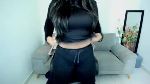 Carolina online show from February 2026 10:25:01 AM