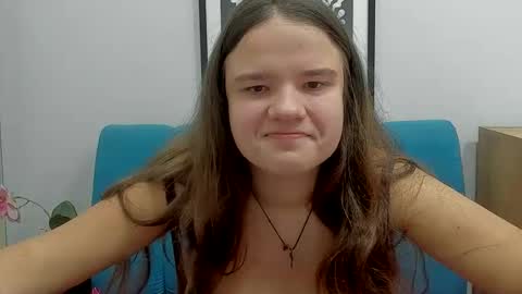 Snapshot of adelecruzz chatting on February 2026 01:17:01 PM adelecruzz online show from February 2026 01:17:01 PM