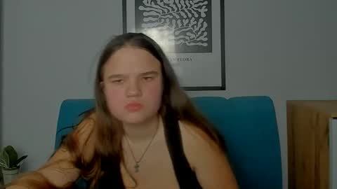 Snapshot of adelecruzz chatting on February 2026 08:10:01 AM adelecruzz online show from February 2026 08:10:01 AM