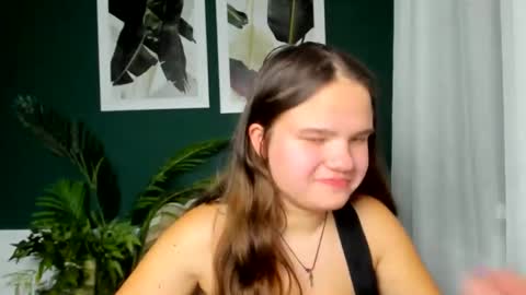 Snapshot of adelecruzz chatting on February 2026 01:22:02 PM adelecruzz online show from February 2026 01:22:02 PM