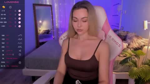 Snapshot of adeleroberts chatting on May 2026 02:06:02 AM Adele online show from May 2026 02:06:02 AM