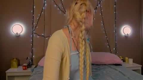 adelesilvy online show from March 2026 01:43:02 AM