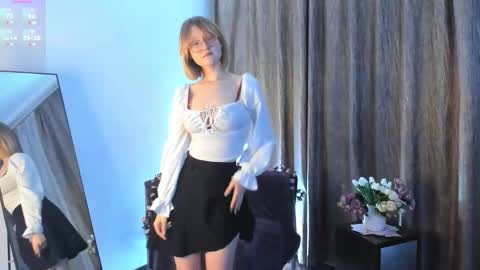 Adelin online show from October 2025 03:23:02 PM