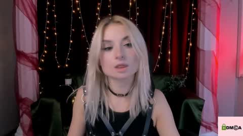 Adelina online show from December 2024 09:28:01 PM