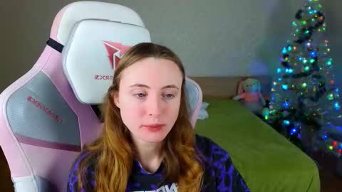 Adelina online show from December 2025 09:27:01 AM