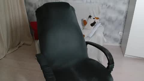 adelinalawson online show from February 2026 01:48:02 PM