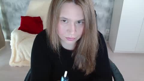 Snapshot of adelinalawson chatting on April 2026 08:12:02 AM adelinalawson online show from April 2026 08:12:02 AM