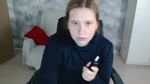 Snapshot of adelinalawson chatting on April 2026 10:54:01 AM adelinalawson online show from April 2026 10:54:01 AM