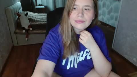 Snapshot of adelinalawson chatting on May 2026 04:53:02 AM adelinalawson online show from May 2026 04:53:02 AM