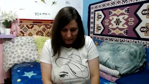 Snapshot of adelineblueeyes chatting on October 2025 06:03:01 AM Larisa online show from October 2025 06:03:01 AM