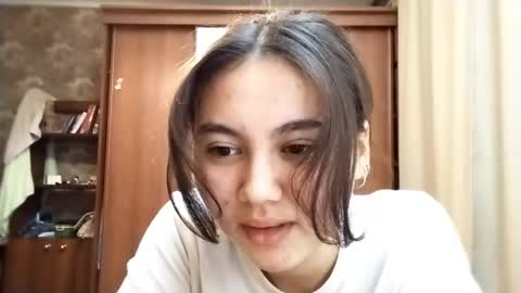 Snapshot of adelinehaefner chatting on November 2025 03:13:02 PM Anna online show from November 2025 03:13:02 PM