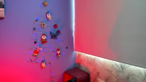 Snapshot of adellelennox_cg chatting on December 2024 02:33:02 PM Adelle online show from December 2024 02:33:02 PM