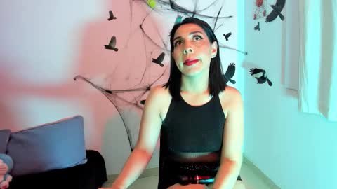 Snapshot of adellelennox_cg chatting on November 2025 09:10:01 AM Adelle online show from November 2025 09:10:01 AM