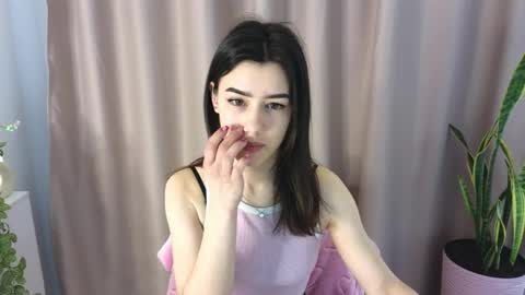 Adellyy online show from March 2026 10:18:01 AM