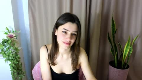 Adellyy online show from April 2026 01:41:01 PM
