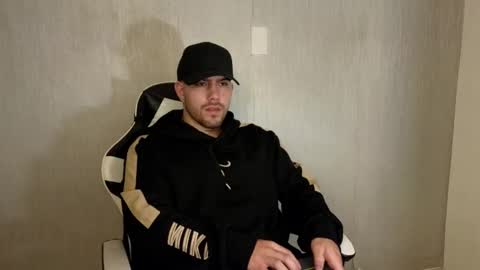 Ades online show from October 2025 11:42:02 AM