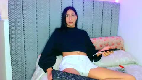 Snapshot of adhara365 chatting on December 2024 01:07:02 AM adhara star 3 online show from December 2024 01:07:02 AM