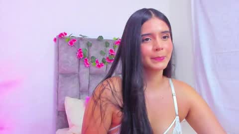 Snapshot of adhara__evanss chatting on January 2025 11:14:01 PM   online show from January 2025 11:14:01 PM